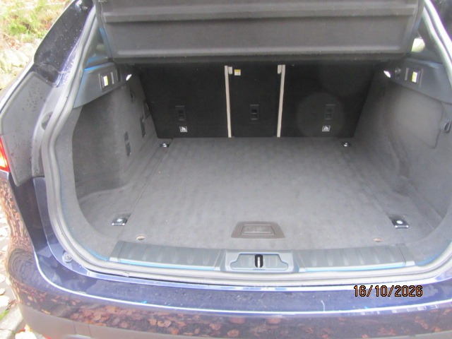 Used Jaguar F-Pace 2016 for sale - 76696586: Photo 2