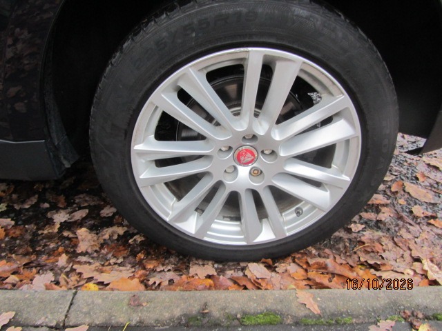 Used Jaguar F-Pace 2016 for sale - 76696586: Photo 8