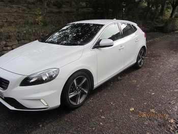 Used Volvo V40 2015 for sale - 76181224: Photo 4