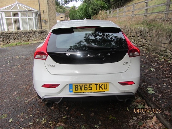 Used Volvo V40 2015 for sale - 76181224: Photo 7