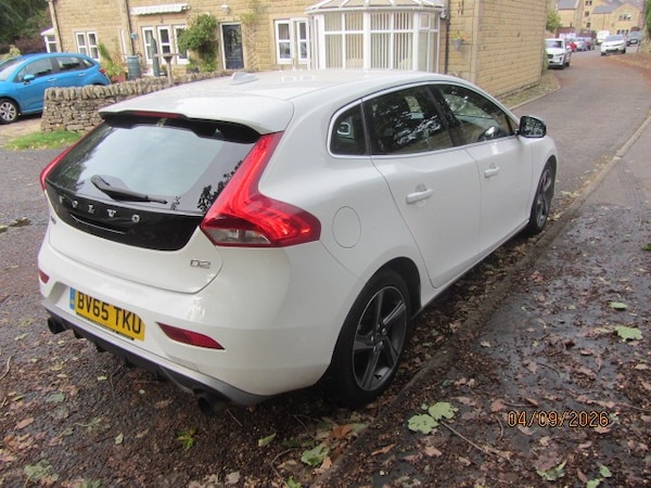 Used Volvo V40 2015 for sale - 76181224: Photo 8