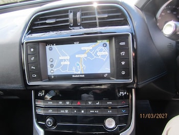 Used Jaguar XE 2015 for sale - 78236104: Photo