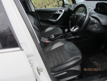 Used Peugeot 2008 2017 for sale - 78296275: Photo