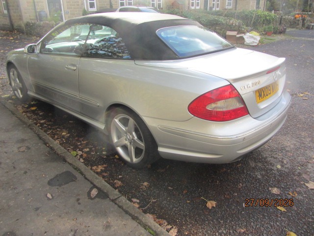 Used Mercedes-Benz CLK 2009 for sale - 76402470: Photo 2