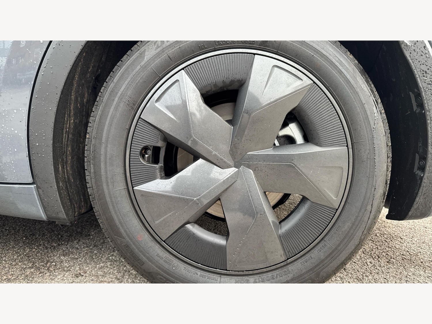 Used Toyota Prius 2025 for sale - 76823824: Photo 20