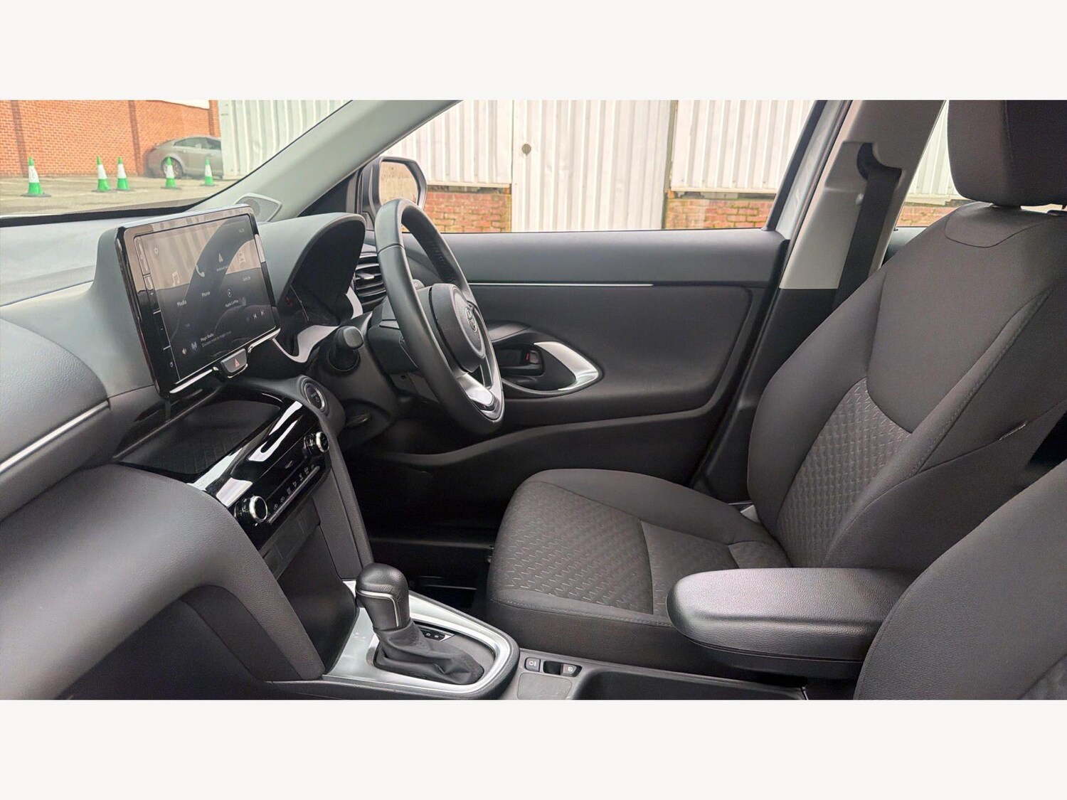 Used Toyota Yaris Cross for sale - 77898332: Photo 13