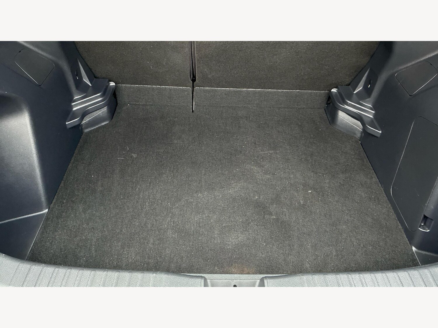 Used Toyota Yaris Cross 2024 for sale - 77304842: Photo 16