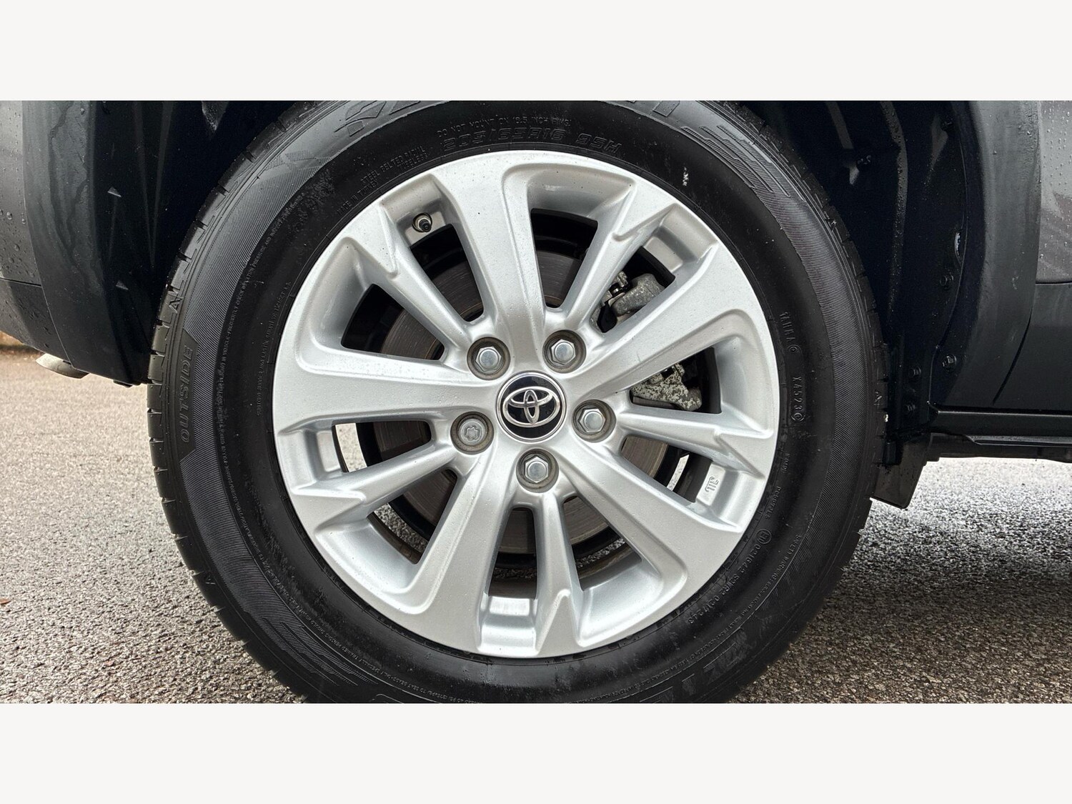 Used Toyota Yaris Cross 2024 for sale - 77304842: Photo 20