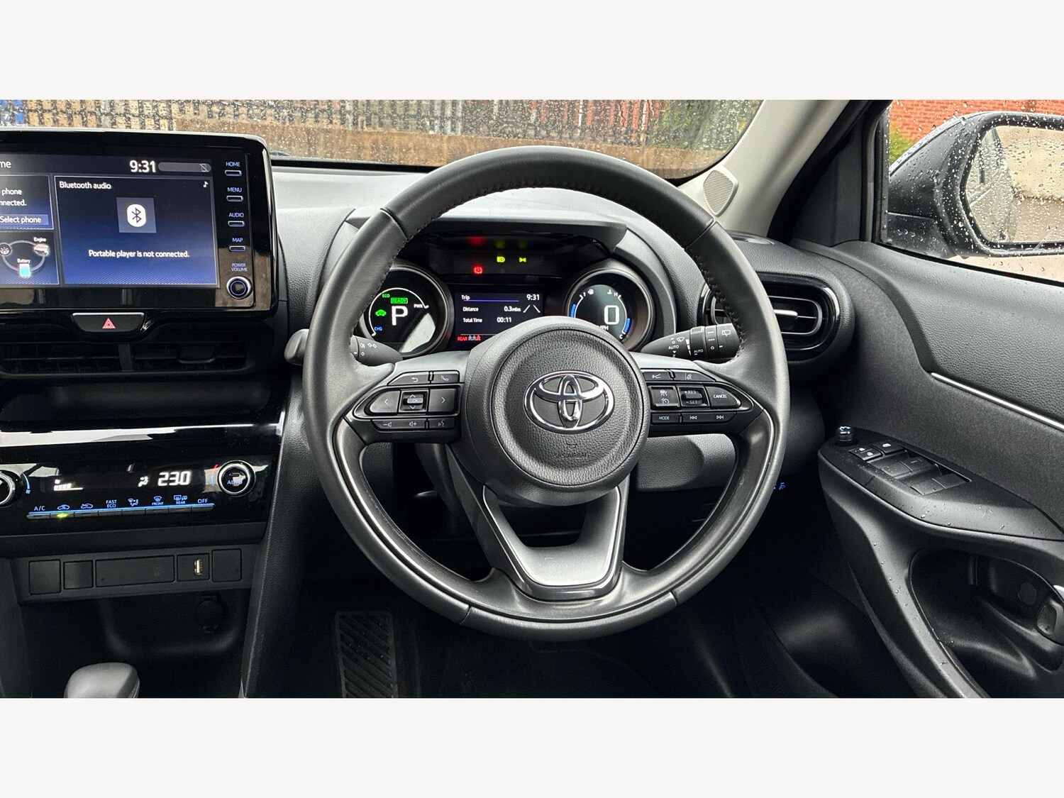 Used Toyota Yaris Cross 2024 for sale - 77304842: Photo 8