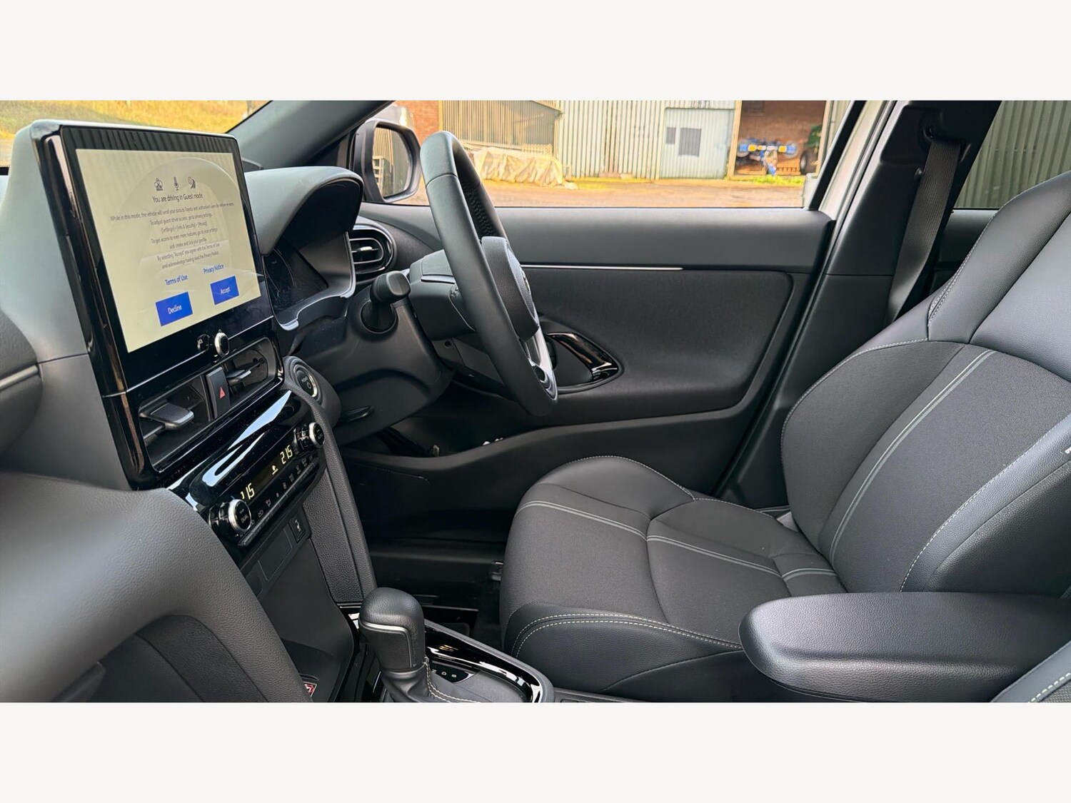 Used Toyota Yaris Cross 2025 for sale - 77254654: Photo 12