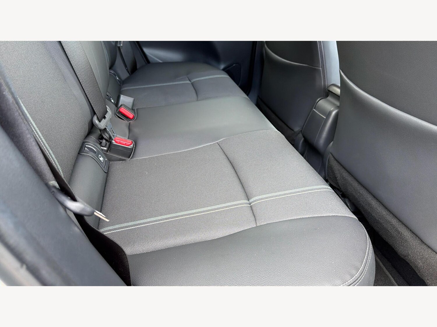 Used Toyota Yaris Cross 2025 for sale - 77254654: Photo 14