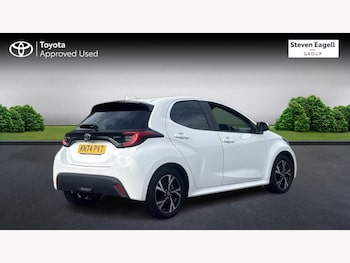 Used Toyota Yaris 2024 for sale - 75915534: Photo
