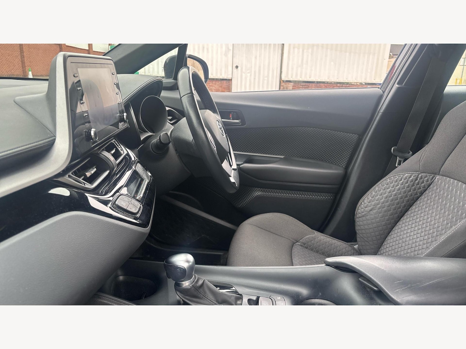 Used Toyota C-HR 2022 for sale - 76326139: Photo 12
