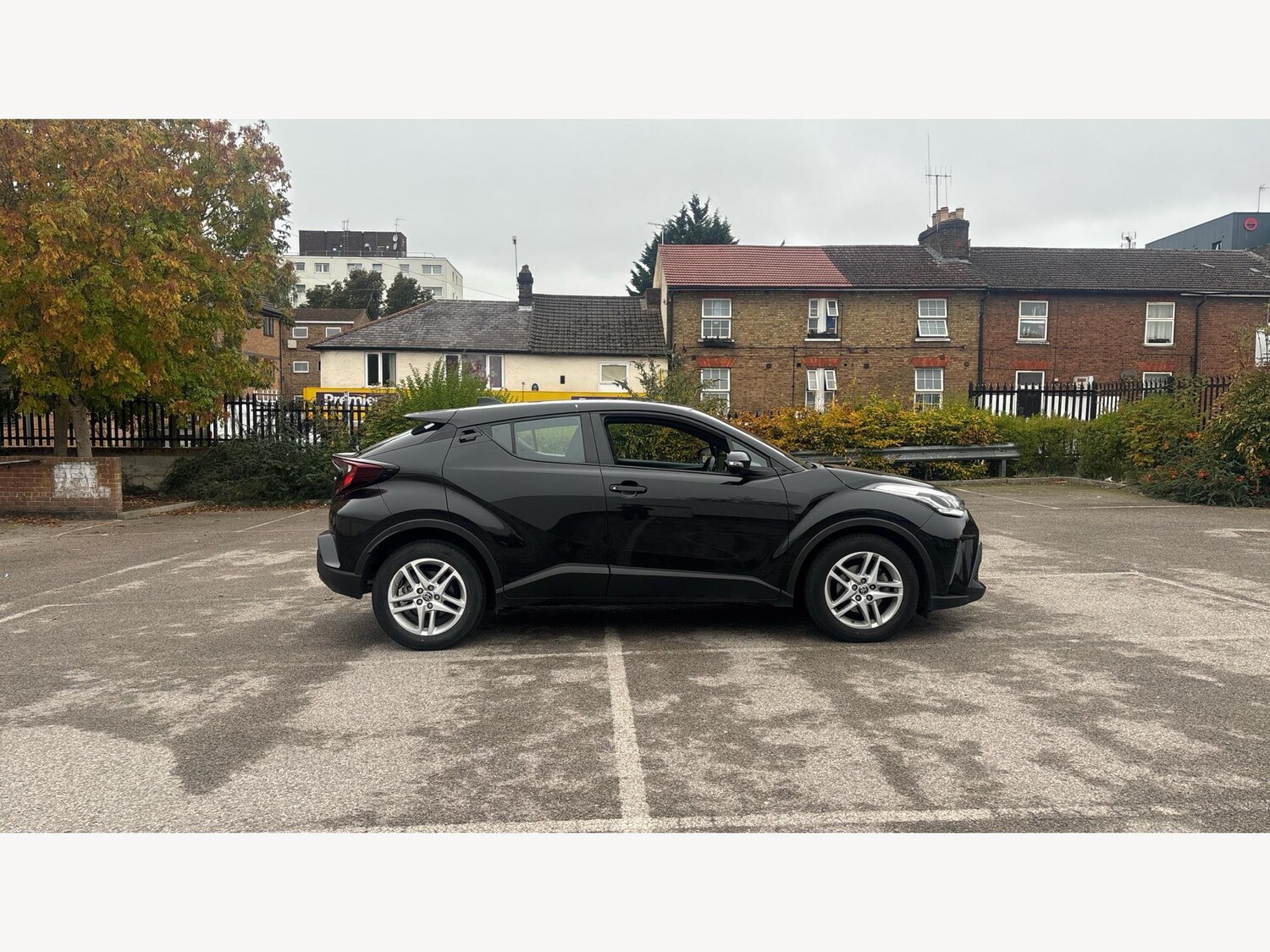 Used Toyota C-HR 2022 for sale - 76326139: Photo 18