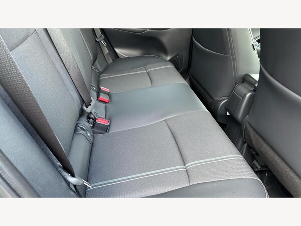 Used Toyota Yaris Cross 2025 for sale - 76326760: Photo 14
