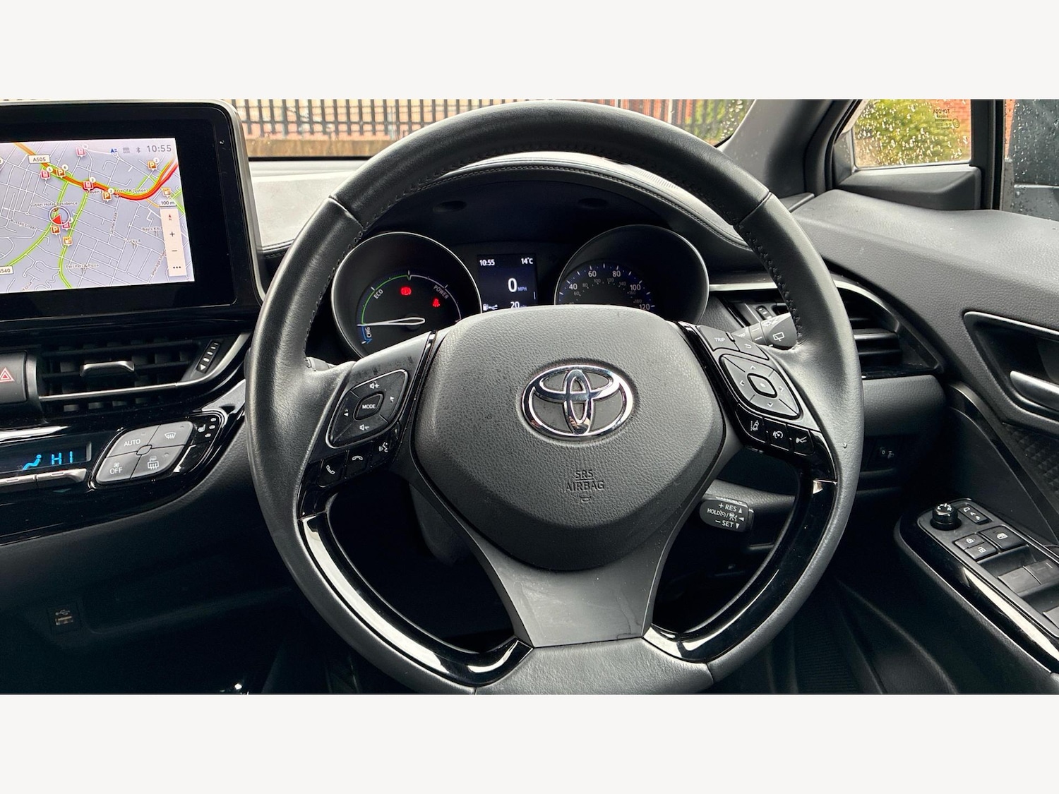 Used Toyota C-HR 2023 for sale - 76326080: Photo 10