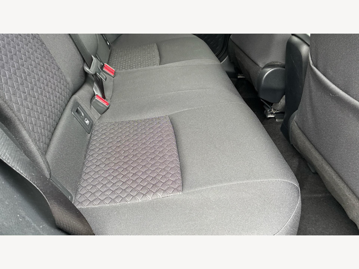 Used Toyota C-HR 2023 for sale - 76326080: Photo 14