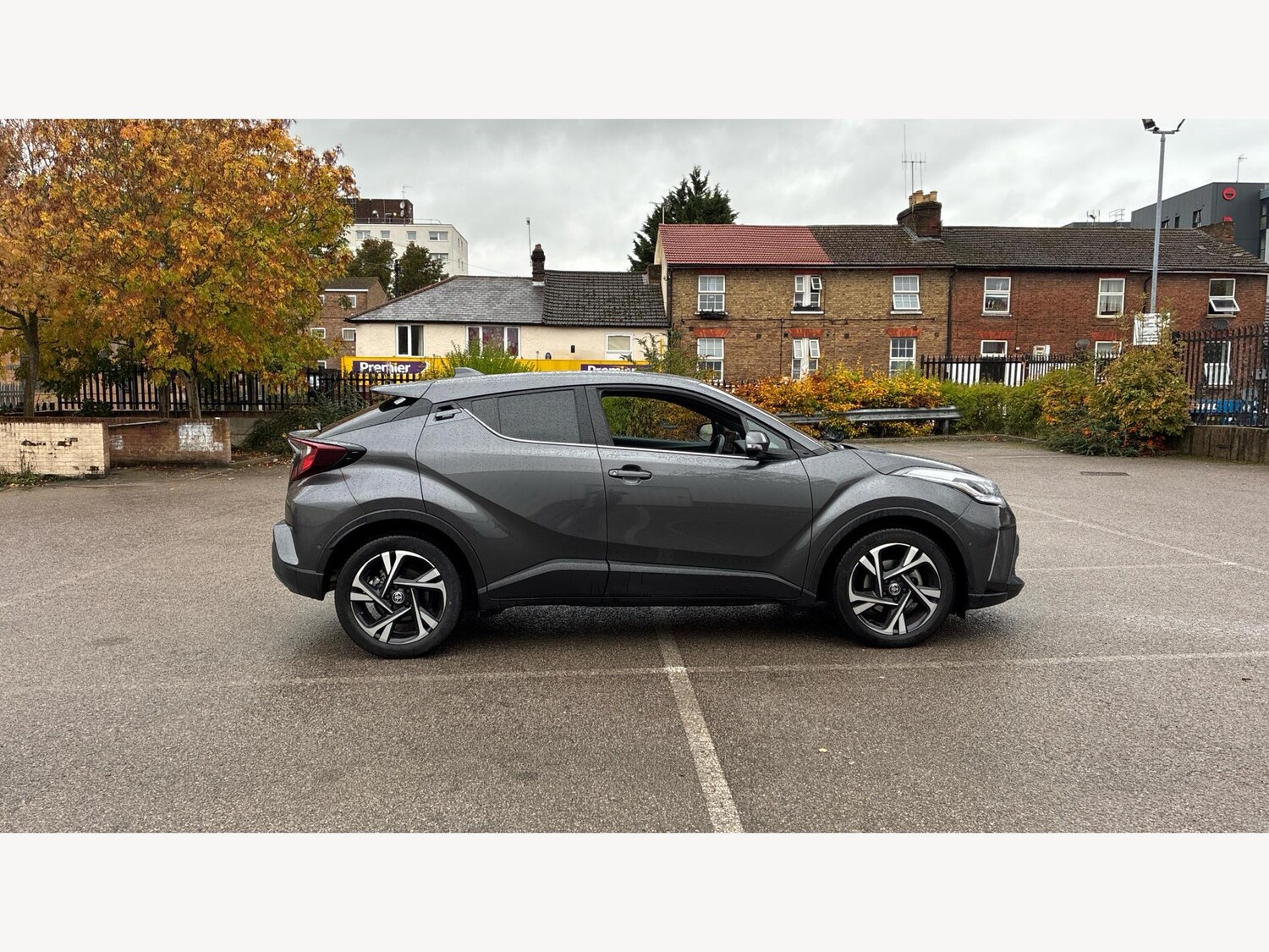 Used Toyota C-HR 2023 for sale - 76326080: Photo 18