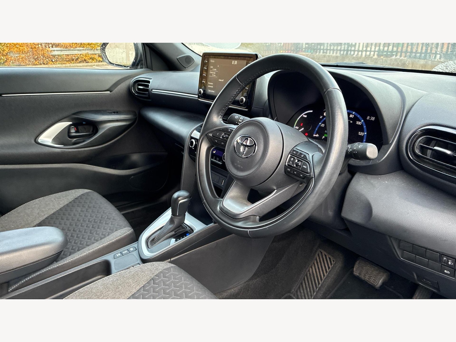 Used Toyota Yaris Cross 2022 for sale - 76408842: Photo 13