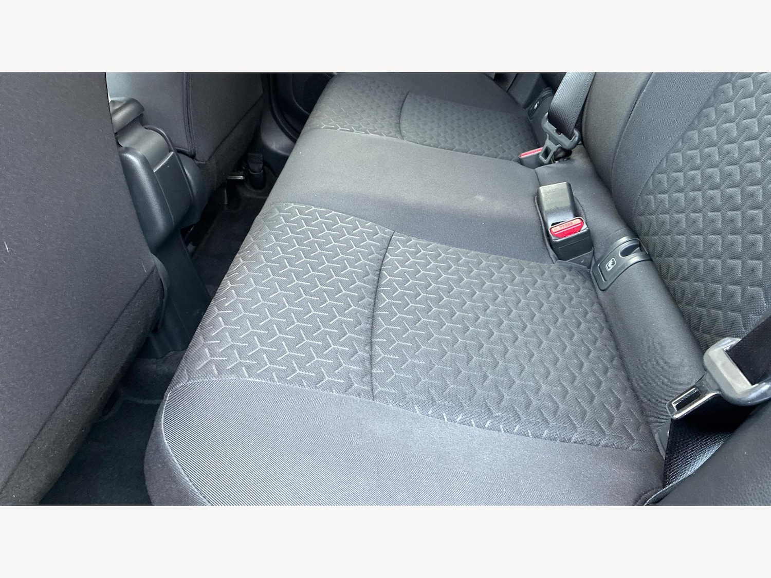 Used Toyota Yaris Cross 2022 for sale - 76408842: Photo 15