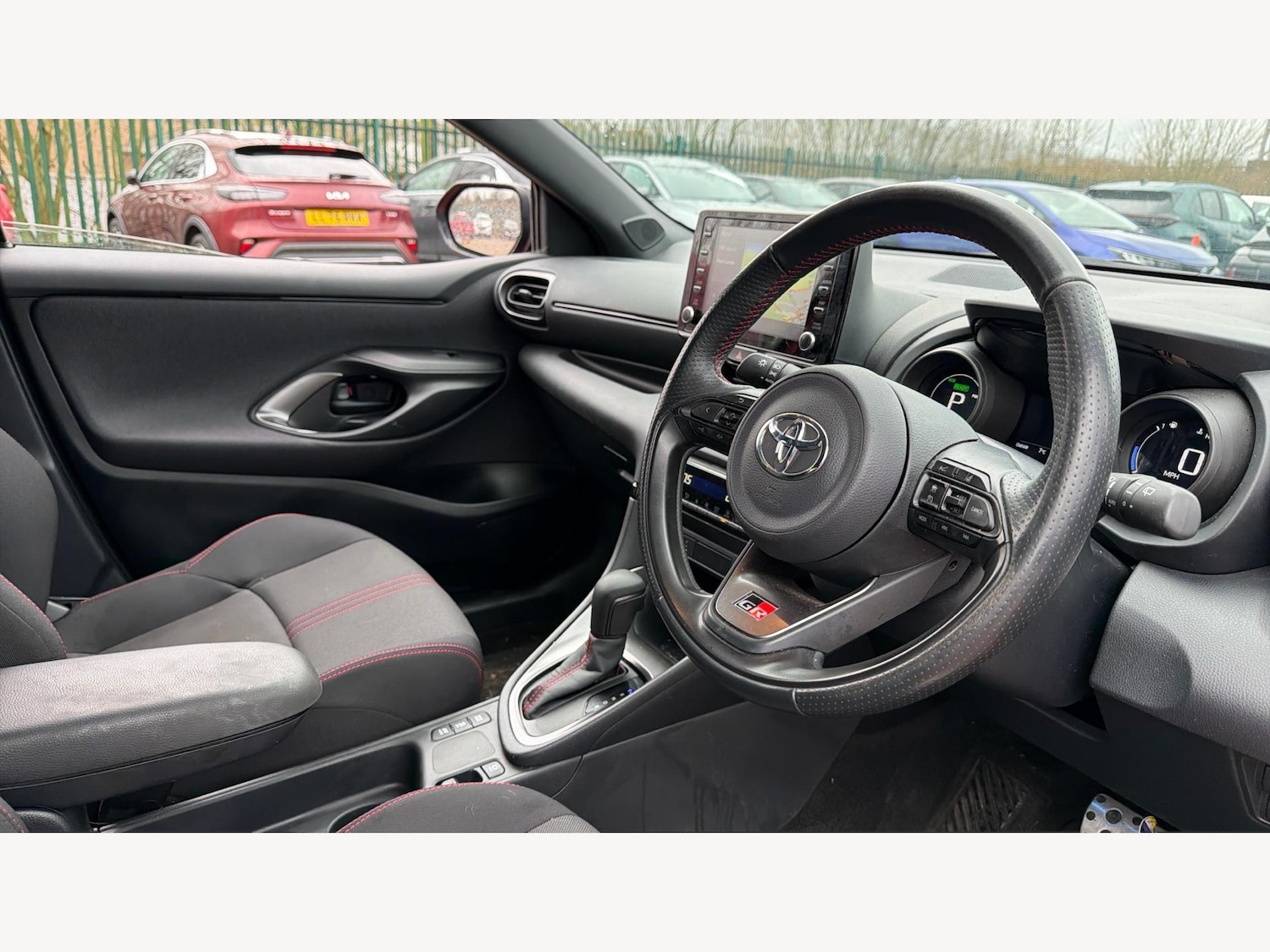 Used Toyota Yaris for sale - 77625918: Photo 14