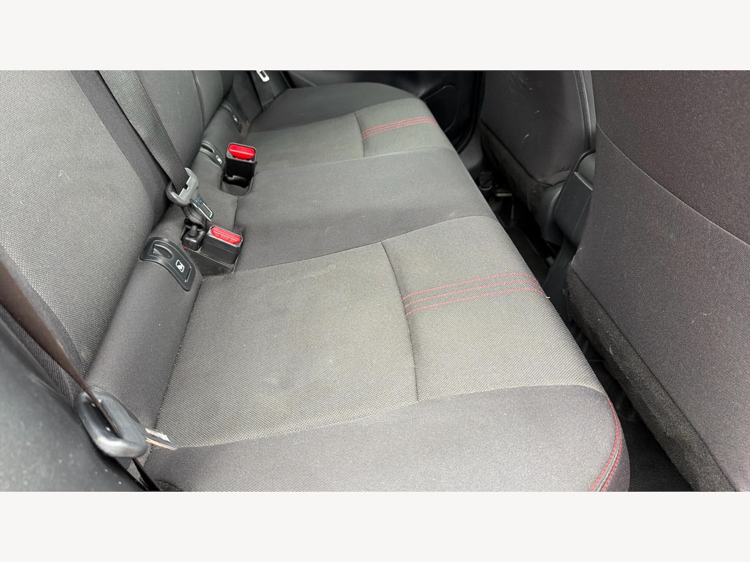 Used Toyota Yaris for sale - 77625918: Photo 15