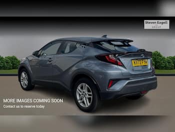 Used Toyota C-HR 2022 for sale - 79681100: Photo