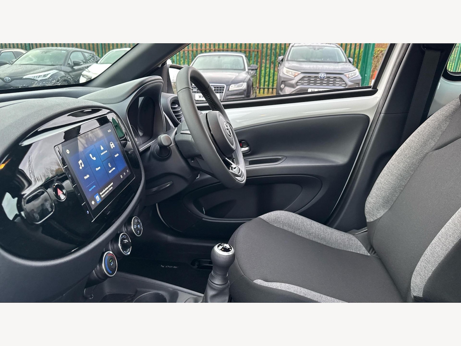 Used Toyota Aygo X 2025 for sale - 76573250: Photo 12