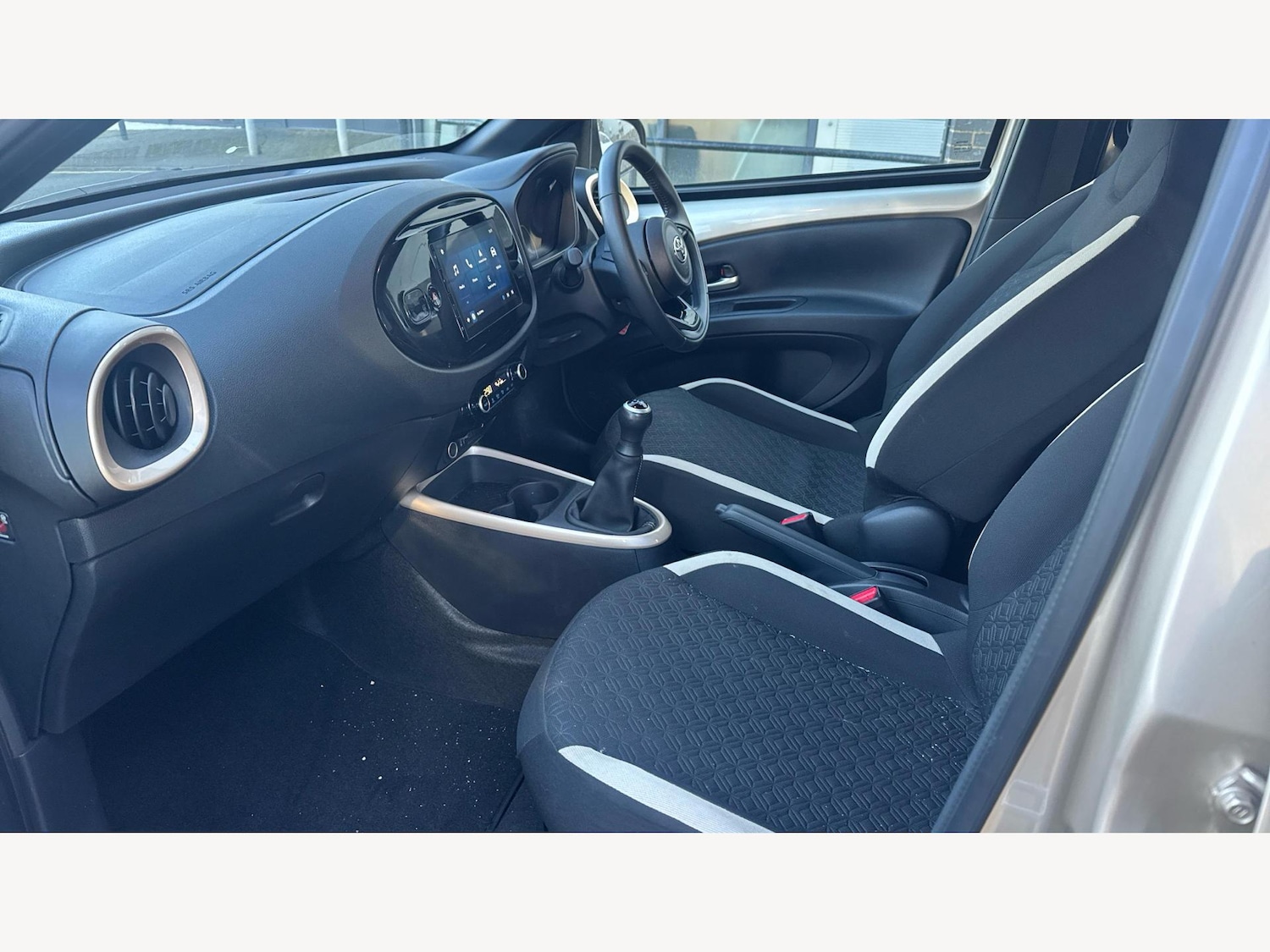 Used Toyota Aygo X 2024 for sale - 77143389: Photo 12