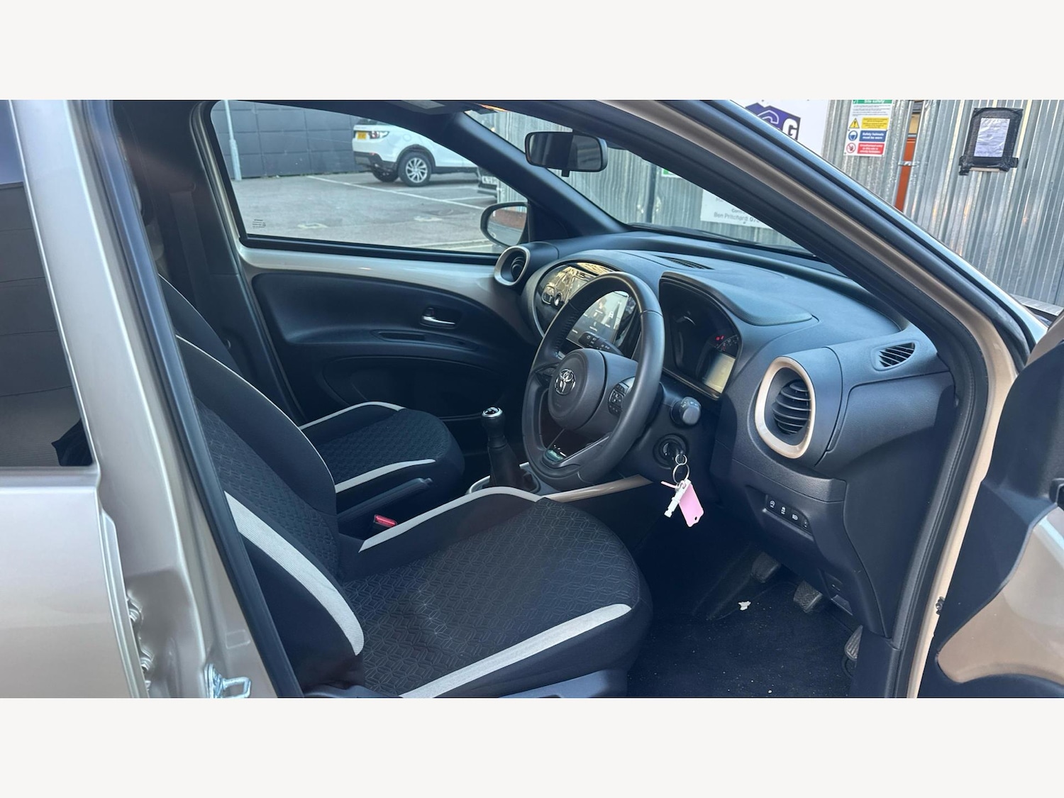 Used Toyota Aygo X 2024 for sale - 77143389: Photo 13