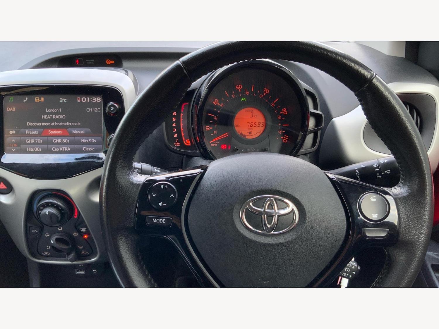 Used Toyota AYGO 2015 for sale - 77057378: Photo 10