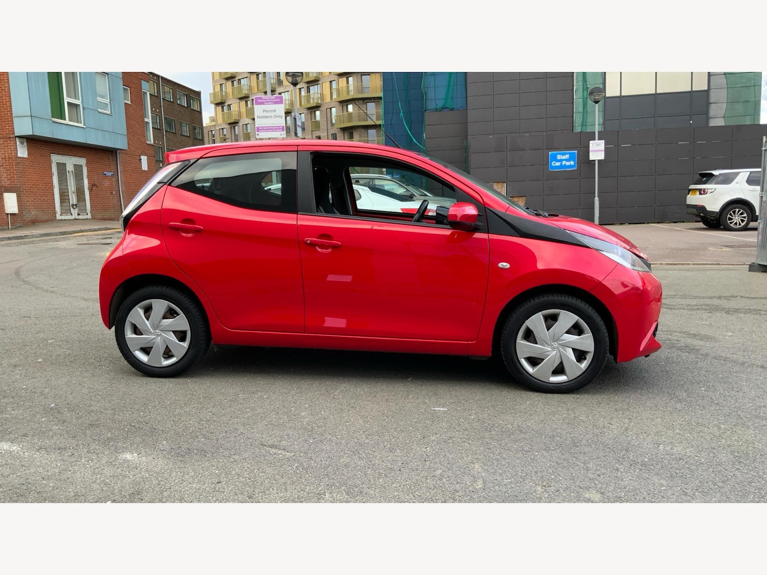 Used Toyota AYGO 2015 for sale - 77057378: Photo 18