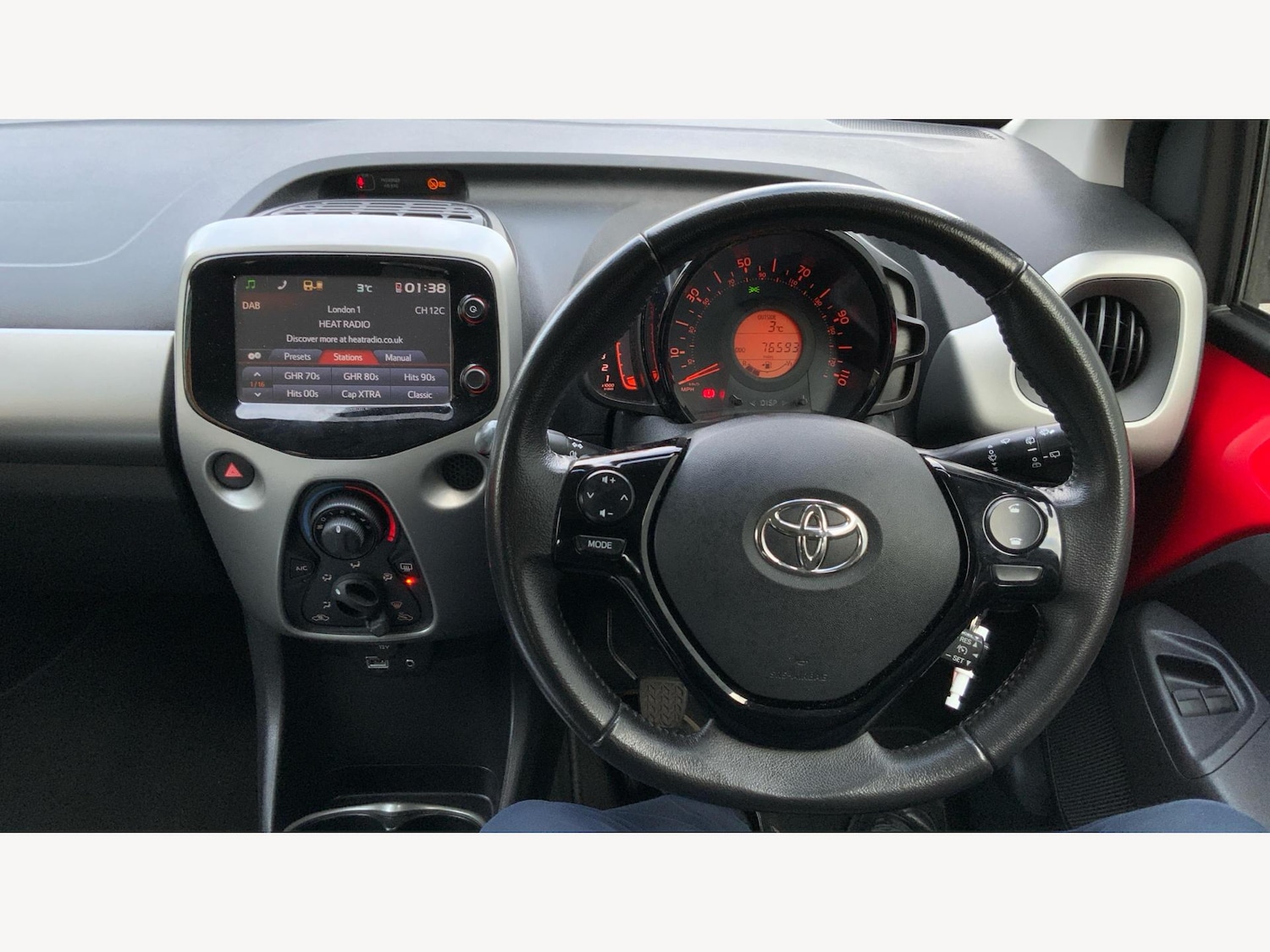 Used Toyota AYGO 2015 for sale - 77057378: Photo 8