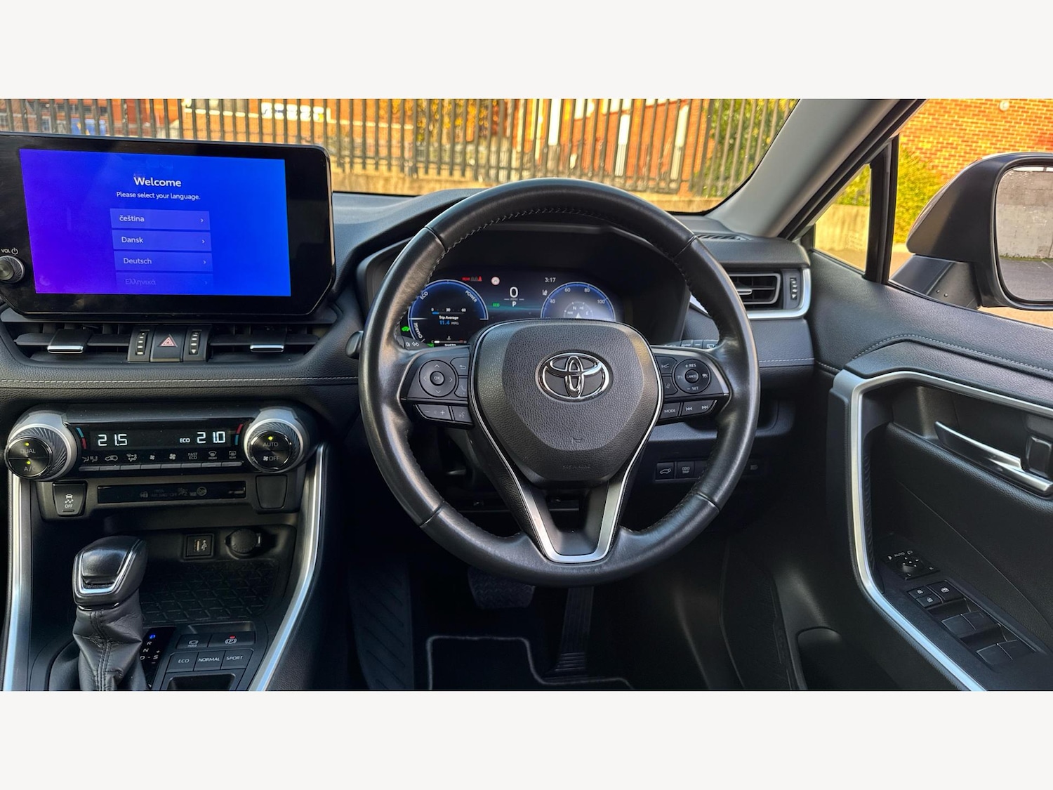 Used Toyota RAV4 2023 for sale - 76473418: Photo 8