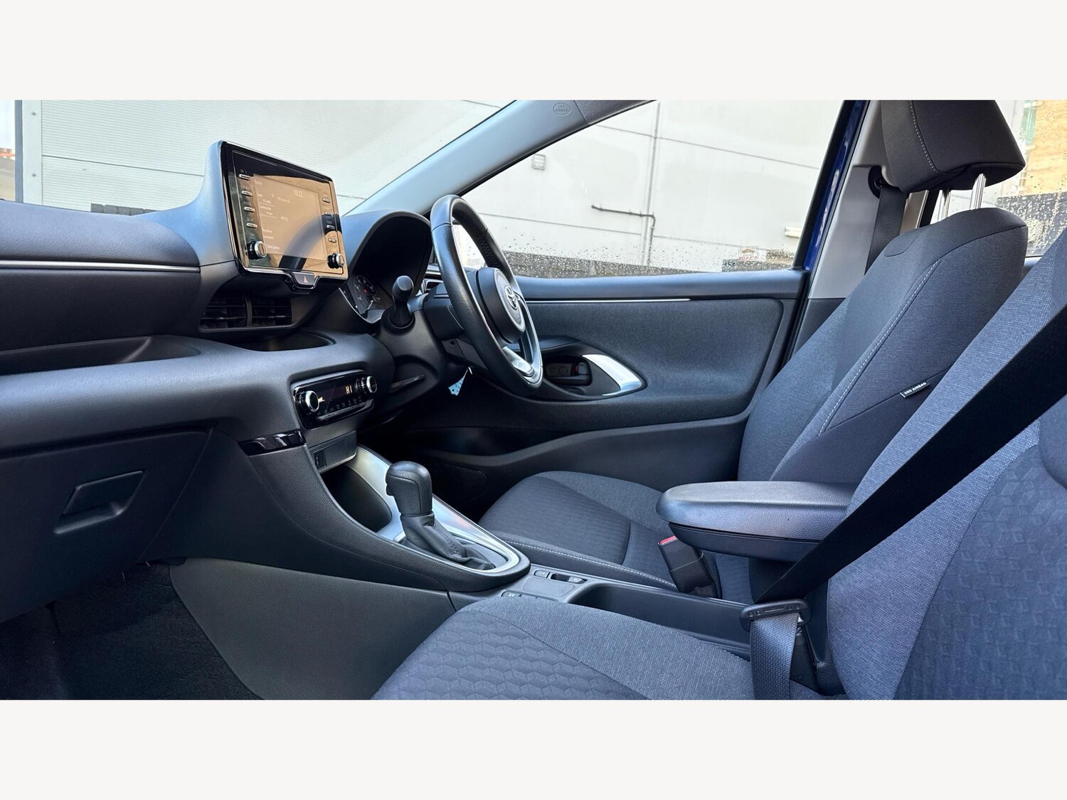 Used Toyota Yaris 2022 for sale - 76886564: Photo 12