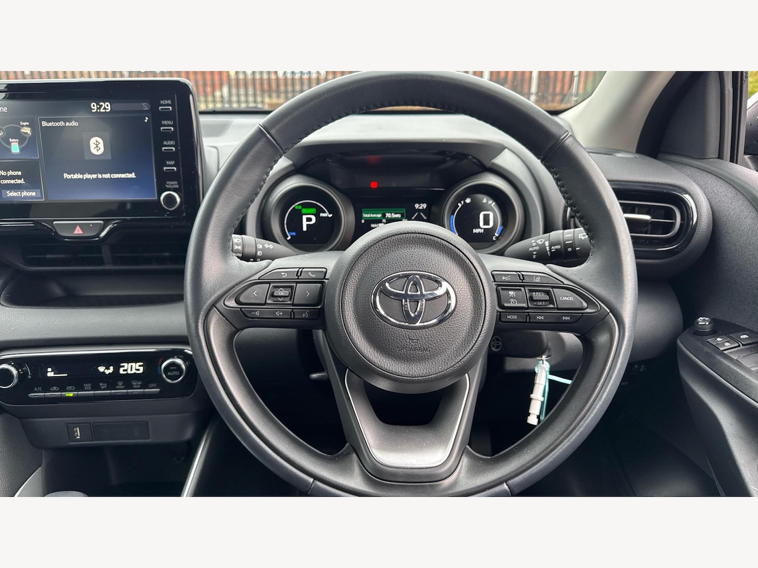 Used Toyota Yaris 2023 for sale - 77695785: Photo 10