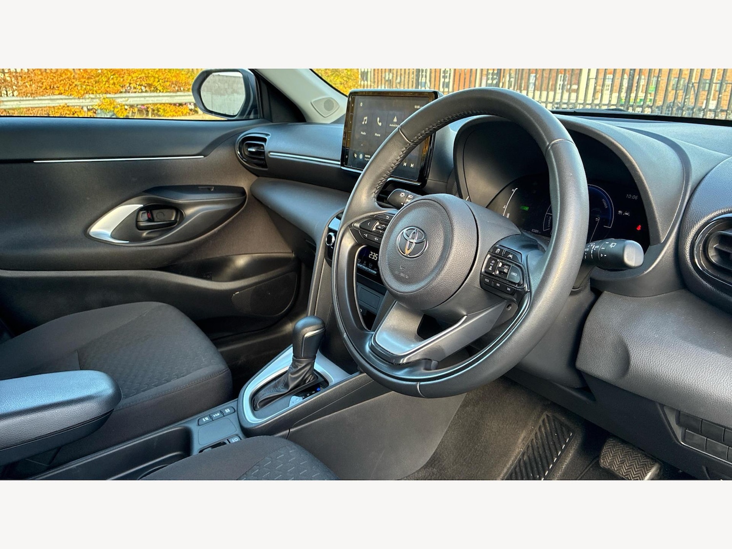 Used Toyota Yaris Cross 2025 for sale - 76423422: Photo 13