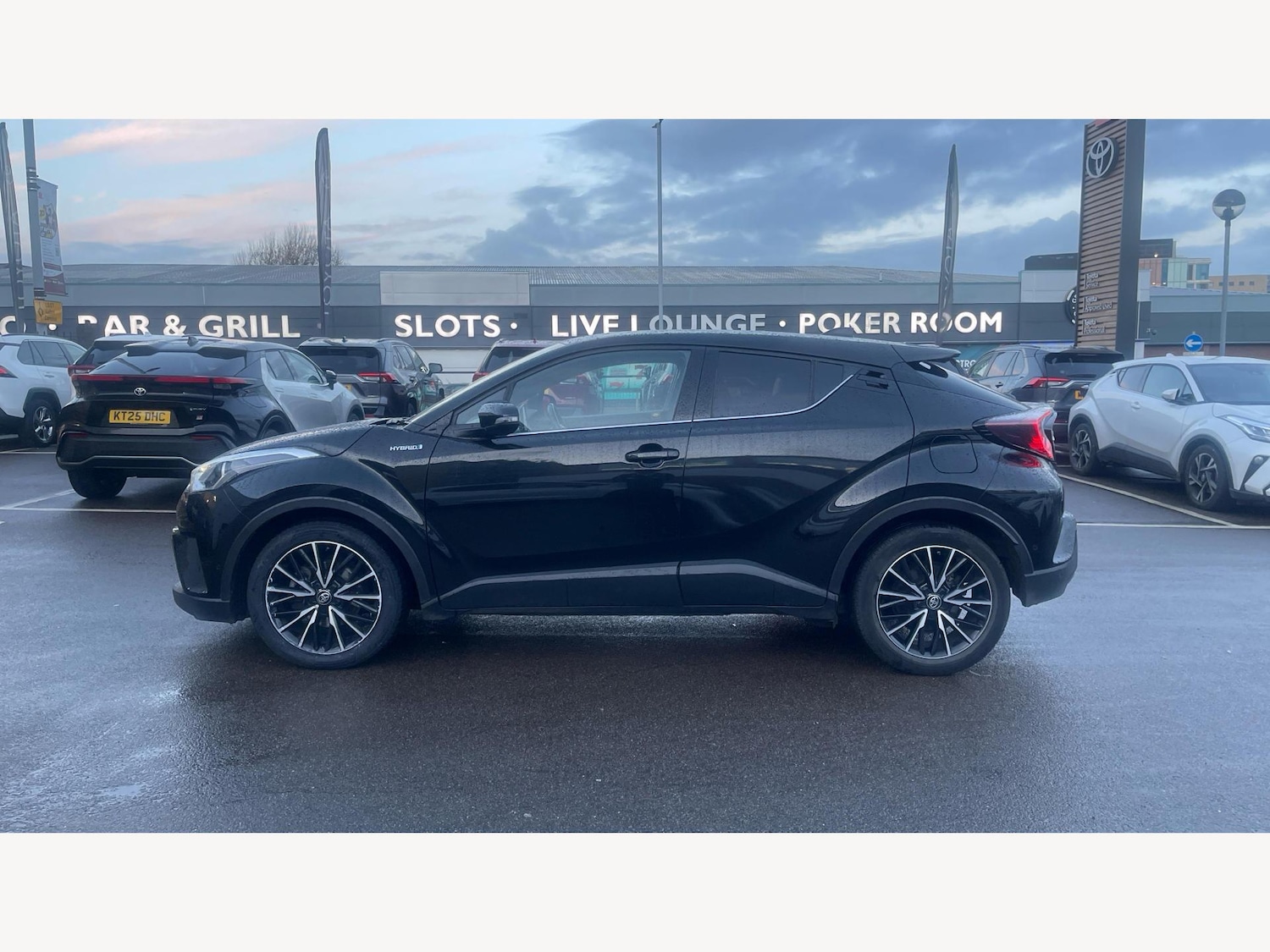 Used Toyota C-HR 2019 for sale - 76886111: Photo 19