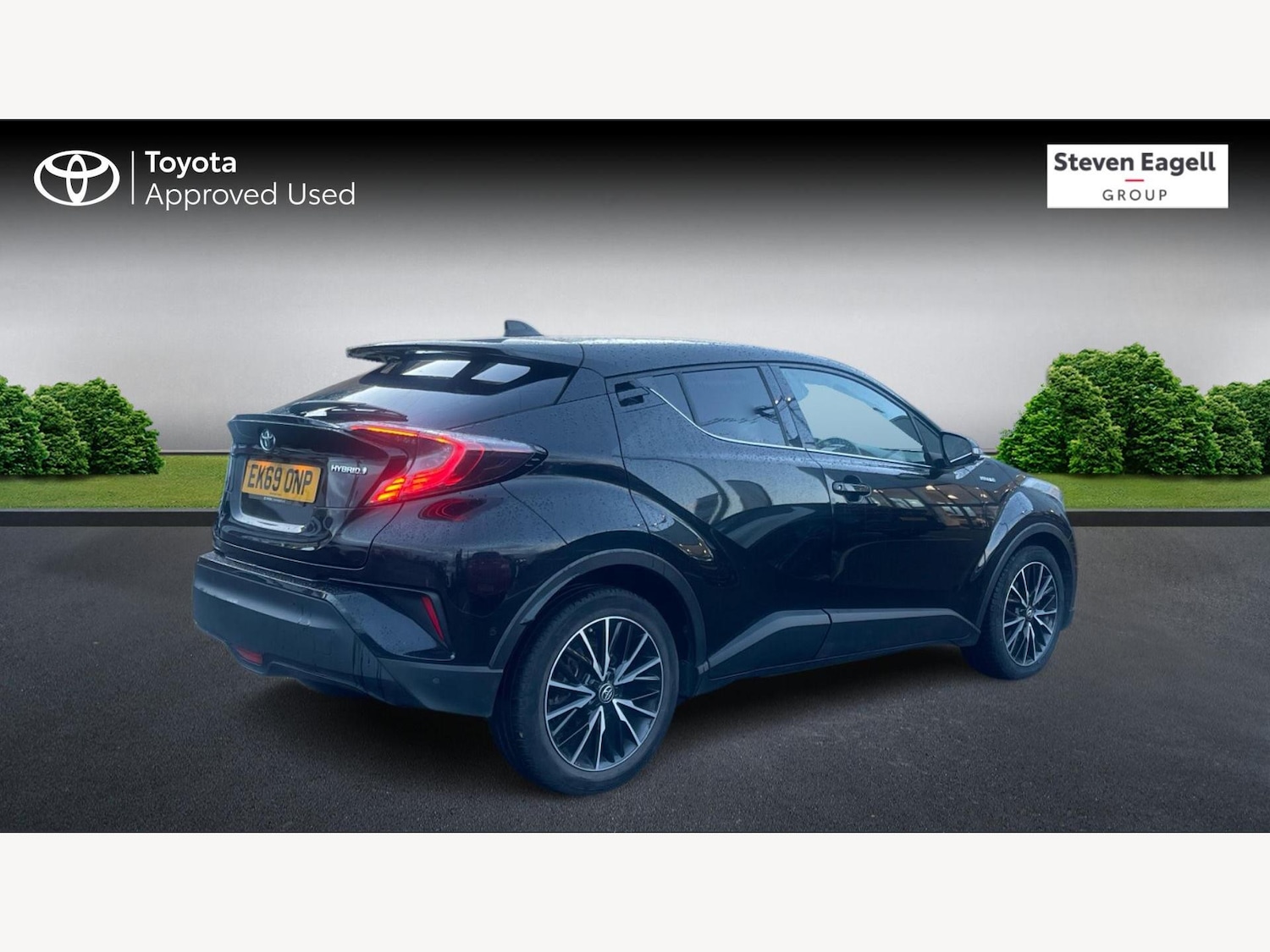Used Toyota C-HR 2019 for sale - 76886111: Photo 2