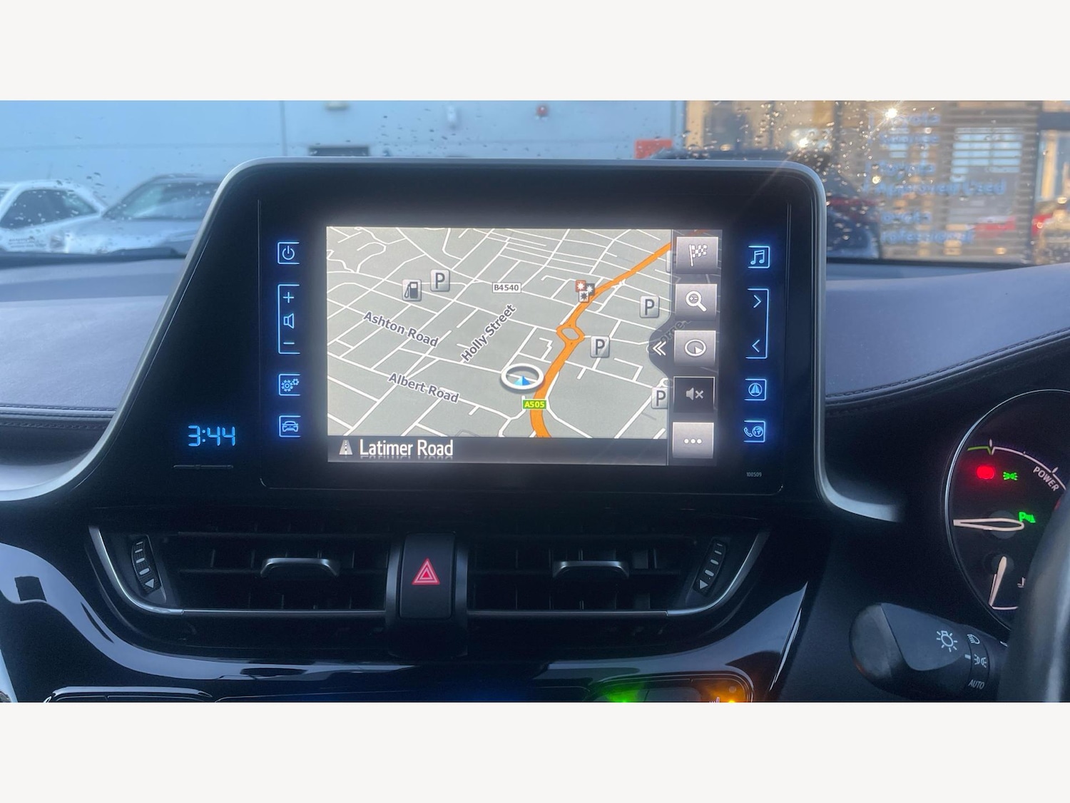 Used Toyota C-HR 2019 for sale - 76886111: Photo 9