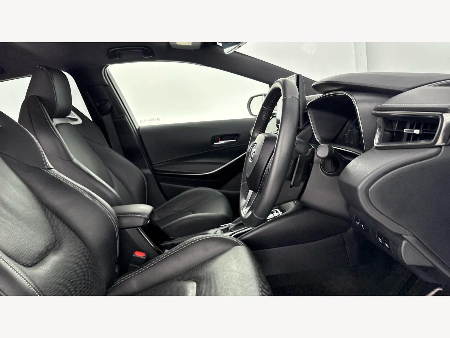 Used Toyota Corolla 2023 for sale - 76550430: Photo 13