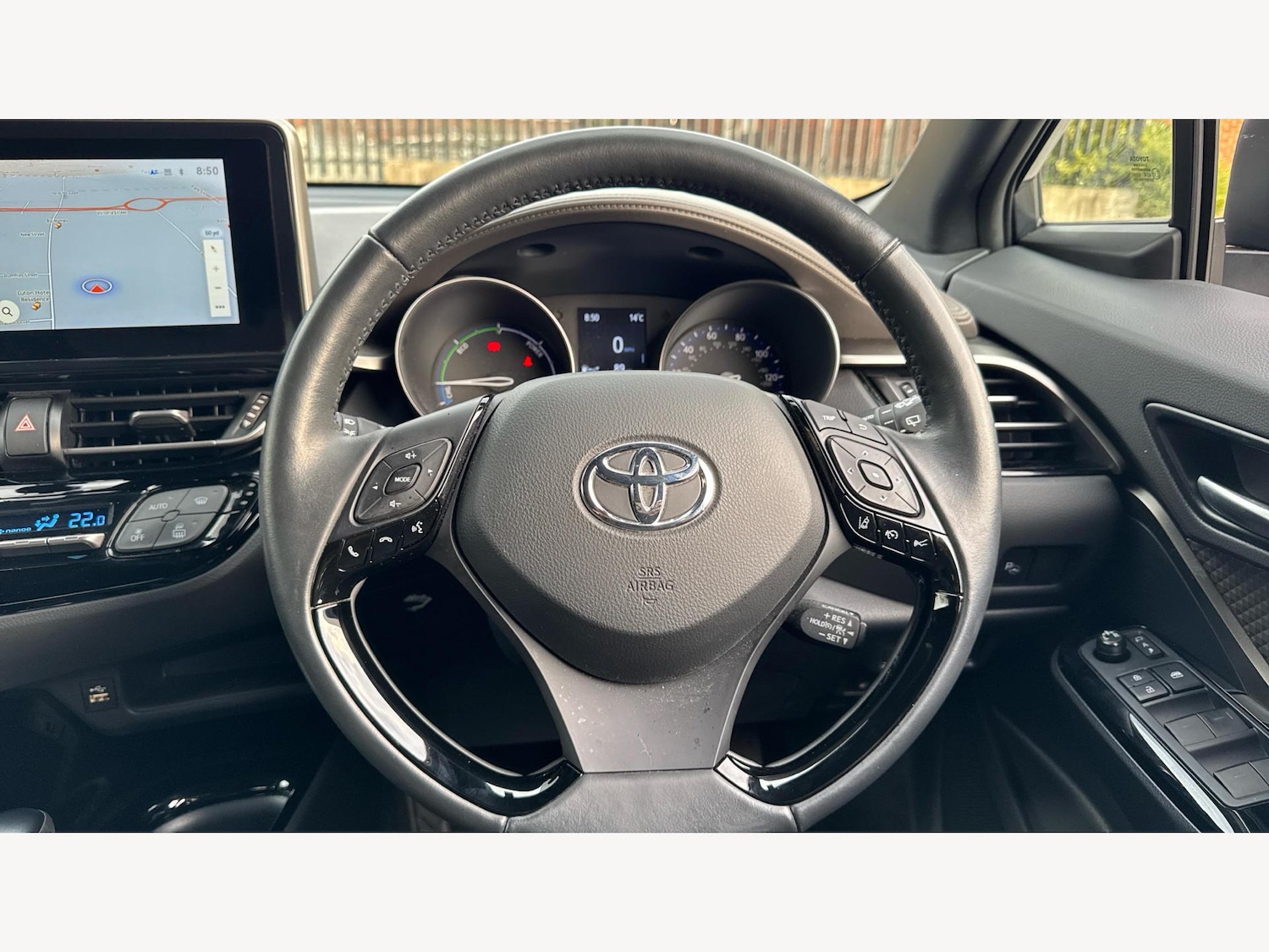 Used Toyota C-HR 2023 for sale - 76561345: Photo 10
