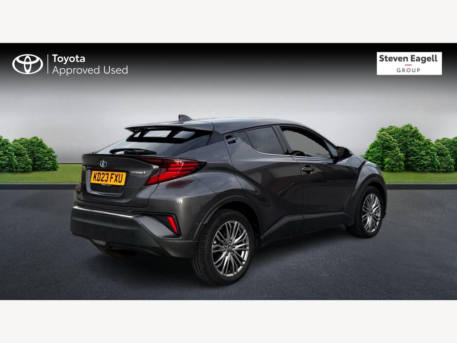 Used Toyota C-HR 2023 for sale - 76561345: Photo 2