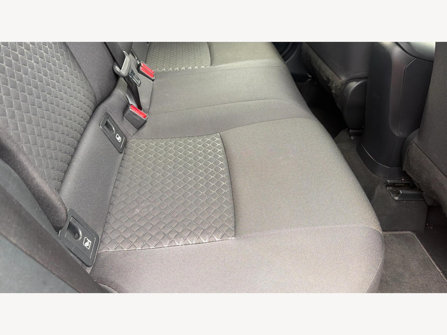 Used Toyota C-HR for sale - 77484192: Photo 15