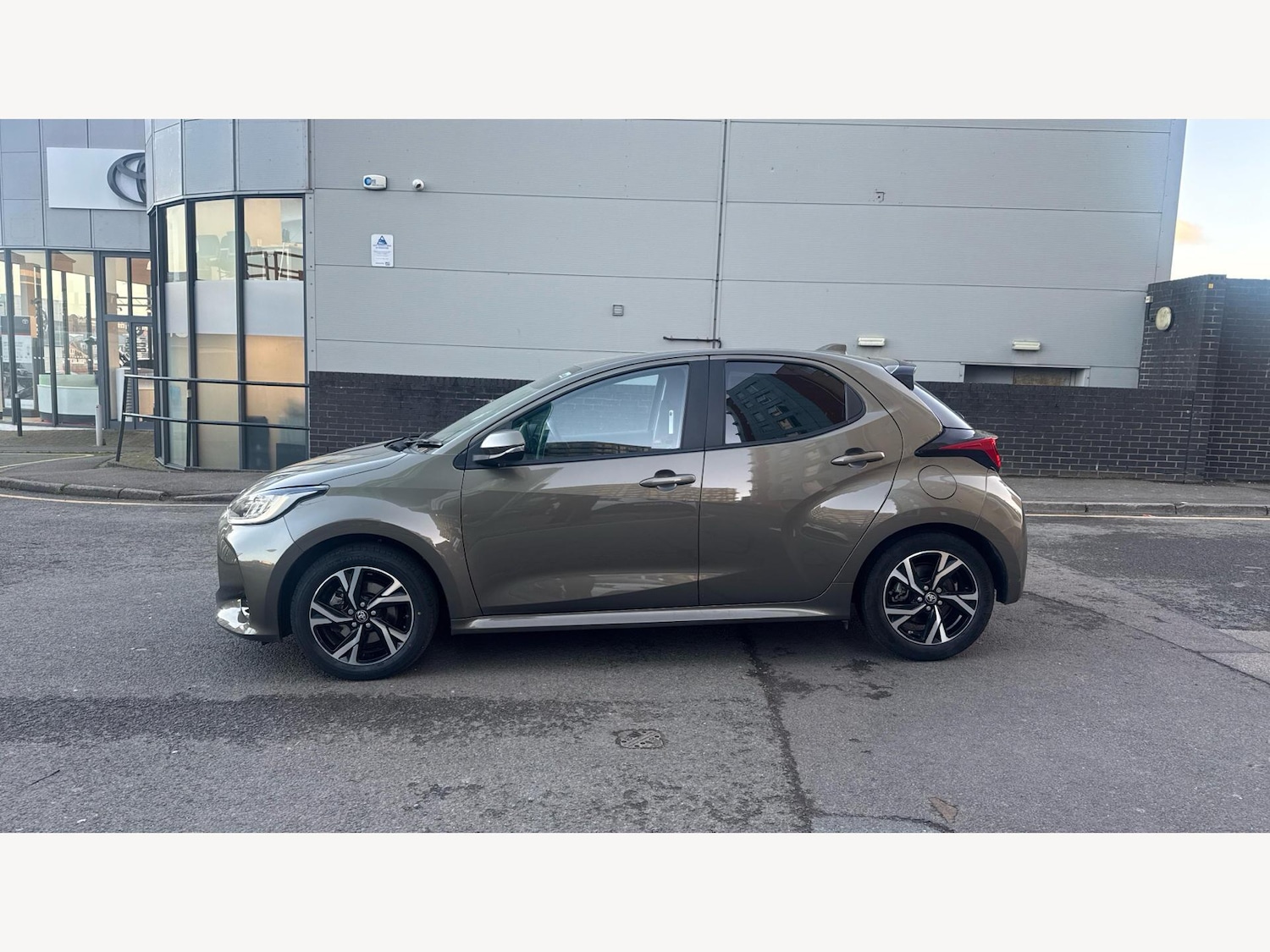 Used Toyota Yaris for sale - 77658535: Photo 19