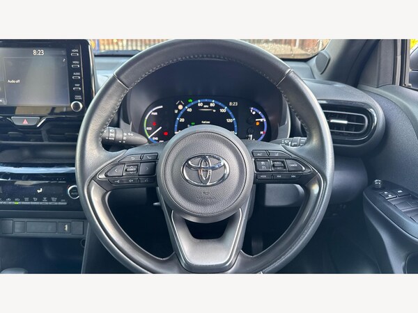 Used Toyota Yaris Cross 2023 for sale - 76337051: Photo 10