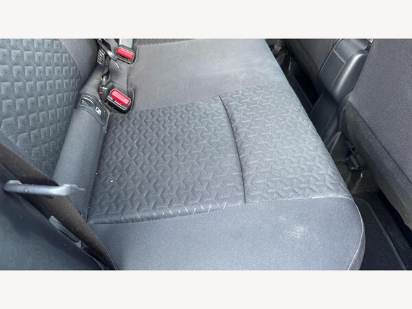 Used Toyota Yaris Cross 2023 for sale - 76337051: Photo 14