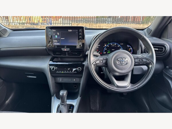 Used Toyota Yaris Cross 2023 for sale - 76337051: Photo 7