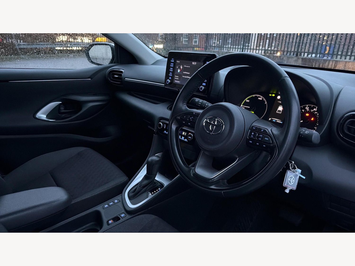 Used Toyota Yaris 2022 for sale - 77440771: Photo 14