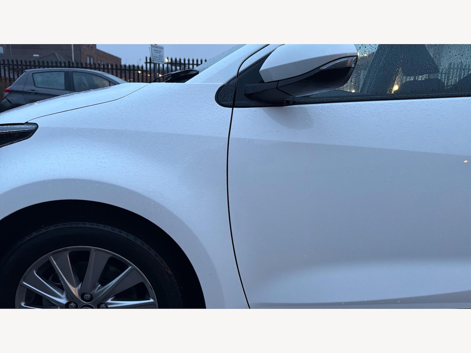 Used Toyota Yaris 2022 for sale - 77440771: Photo 7